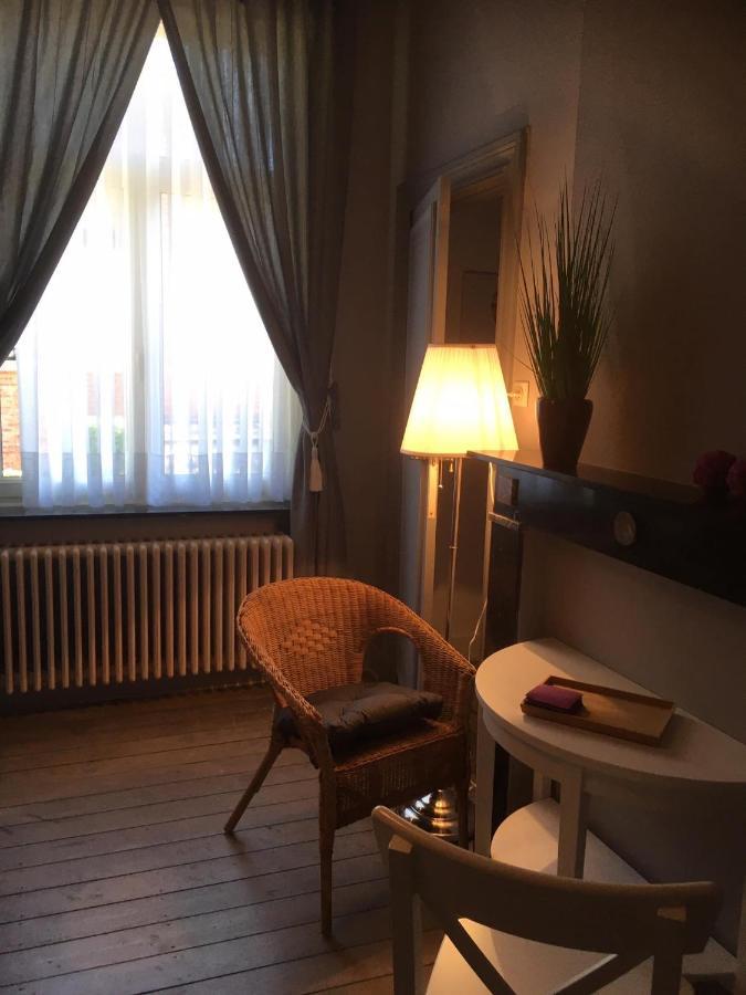 De Gelaarsde Kat Bed & Breakfast Ieper Ngoại thất bức ảnh