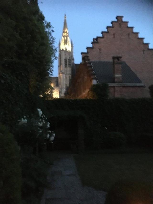 De Gelaarsde Kat Bed & Breakfast Ieper Ngoại thất bức ảnh